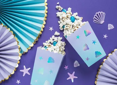 Produktbild von Popcorntüten Meerestiere 7x7x12,5cm 6er Set blau irisierend