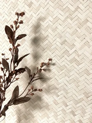 Produktbild von NEWROOM Tapete Creme Vliestapete Rattan - Strukturtapete Boho Beige  Fischgrätenmuster Korbgefelcht Flechtmuster Uni Unitapete