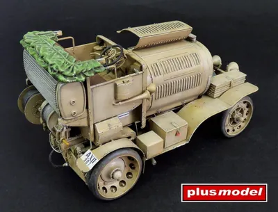 Productafbeelding van Model van een Artilleriegeneratorwagen M-16, schaal 1:35
