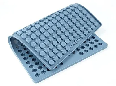 Produktbild von Silikon-Backform für Hundesnacks, hitzebeständig, grau, 1,5 cm