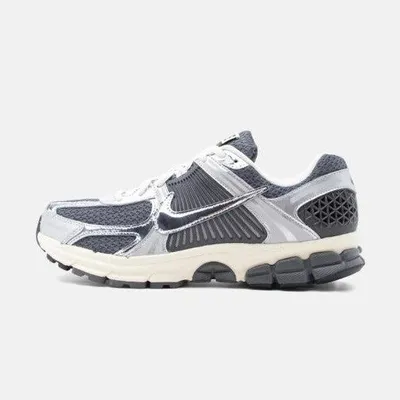 Obrázok produktu pre Tenisky Nike Zoom Vomero 5 Grey