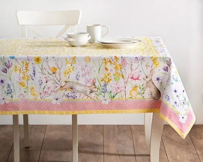 Produktbild von Famanu Tischdecke 100% Baumwolle - 140 cm x 180 cm, waschbar, quadratisch