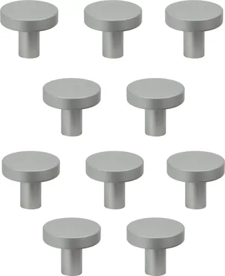 Obrázek produktu pro sada 10 elegantních nábytkových knoflíků z matného hliníku ve stříbrné barvě pro skříně, zásuvky a komody - moderní, minimalistický design, kvalitní zpracování, odolné a univerzální.