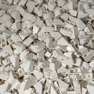 Obrázok produktu pre LEGO® 2x1 strešné tašky šikmé biele na strechu - 3040 NOVINKA! Množstvo 25x