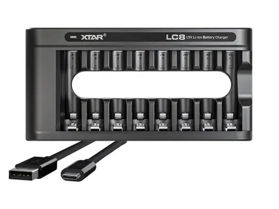 Produktbild von Xtar LC8 – Ladegerät für Li-Ion 1,5V Akkus AA/AAA mit Indikator