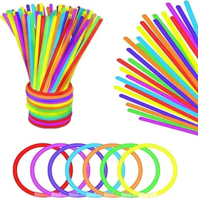 Produktbild von Glowsticks Set - 100 Stück Leuchtstäbe in 5 gemischten Farben - Modellnummer 2132071
