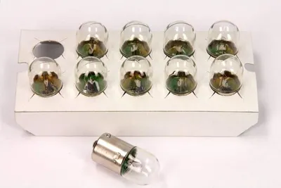 Produktbild von Narva Glühbirne 12V 5W Ba15S R5W 1 Stück (Weisses Glas)