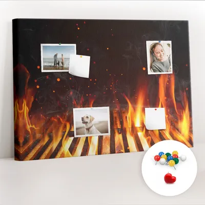 Imagen del producto de Tablero de corcho con chinchetas – Tablero con chinchetas para fotografías y notas – 100x70 cm – 100 chinchetas de colores – Marca: Gril