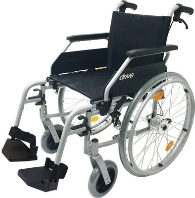 Produktbild von Drive Medical Leichtgewicht-Rollstuhl Litec 2G Sitzbreite 46 cm mit Trommelbr,