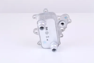 Produktbild von NISSENS 90885 Ölkühler Motoröl für ALFA ROMEO GIULIETTA (940) für FIAT DOBLO Kasten/Kombi (263) TIPO Kombi (356) BRAVO II (198) für JEEP Renegade SUV