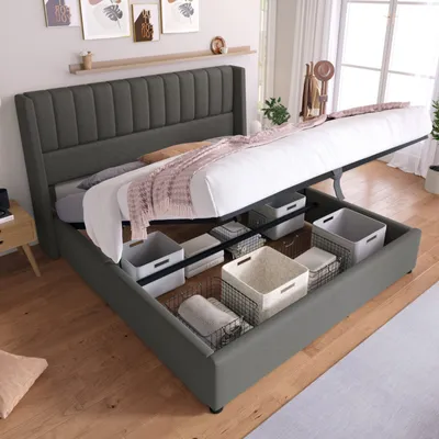 Zdjęcie produktu dla Łóżko platformowe 180x200 cm, obite tkaniną, kolor szary, wykonane z litego drewna i metalu, z hydraulicznym pojemnikiem na pościel oraz stelażem z listew