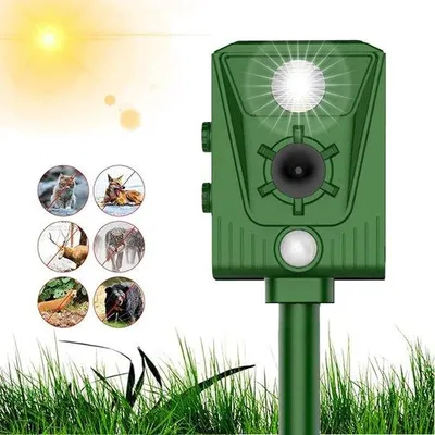 Obrázek produktu pro Solární ultrazvukový odpuzovač zvířat do zahrady s LED světlem.