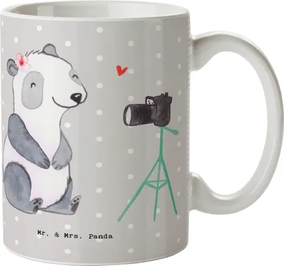 Produktbild von Mr. & Mrs. Panda Kaffeetasse Vloggerin Herz - Grau Pastell - Geschenk, schöne tasse, Kaffeepott, Teetasse, Kaffeebecher