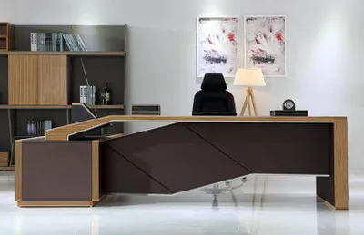 Produktbild von Moderner Leder-Esstisch aus Holz in dunkler Farbe