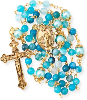 Imagen del producto de Collar de cuentas de vidrio verde mate de 10 mm, con medalla y cruz, de 61 cm de largo, ideal para ocasiones religiosas