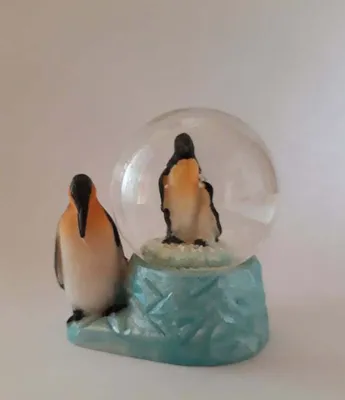 Produktbild von Glitzerkugel Pinguin, Schneekugel Tier Tiere Schneekugeln Wassertier Pinguine