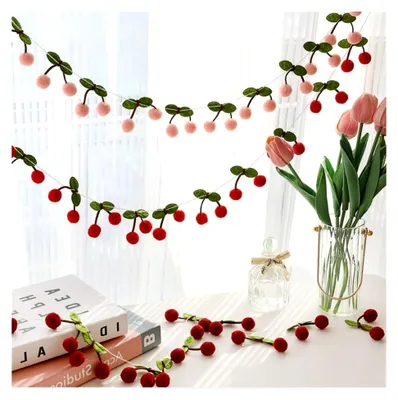 Produktbild von Kirschgirlande aus Filz, 2,3 m, Pompom-Früchtekette in Rot, Rosa und Burgunderrot mit grünen Blättern, 3 Stück (Mehrfarbig)