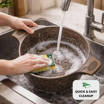Zdjęcie produktu dla Granitowy garnek z powłoką zapobiegającą przywieraniu i szklaną pokrywką, 24 cm