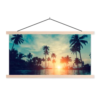 Produktbild von MuchoWow® Textilposter Meer - Sonnenuntergang - Palme - Wolken 150x75 cm mit holzfarbenen Rahmen - Plakate