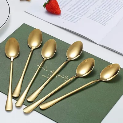 Eistee-Löffel aus Edelstahl mit langem Griff, Set aus 6 Cocktail- und Latte-Löffeln mit goldener Titanbeschichtung zum