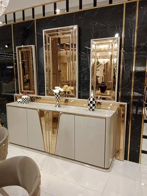 Obrázek produktu pro moderní komoda se 3 zrcadly Exkluzivní design a vysoká kvalita