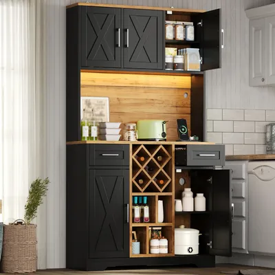 Zdjęcie produktu dla Szafka kuchenna o wymiarach 105x40x180 cm, wykonana z płyty MDF w kolorach naturalnym i czarnym, wyposażona w oświetlenie LED RGB oraz półkę na wino, idealna do kuchni, jadalni i salonu