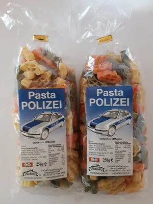 Produktbild von Streuteile Polizeiauto aus Nudelteig, 2X 250 g, Nudeln, Pasta, Dekoration, Delikatesse, Polizei