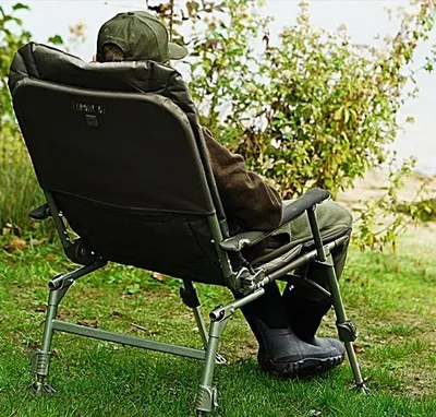 Produktbild von Strategy Throne 61 Chair - Karpfenstuhl