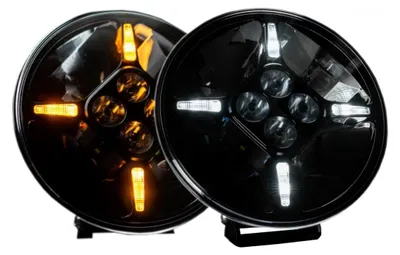Zdjęcie produktu dla Zestaw 2 reflektorów LED z funkcją DRL (światła do jazdy dziennej), kolor biało-żółty, średnica 218 mm, 12–24 V, 120 W, do samochodów marki Jeep, ciężarówek i traktorów