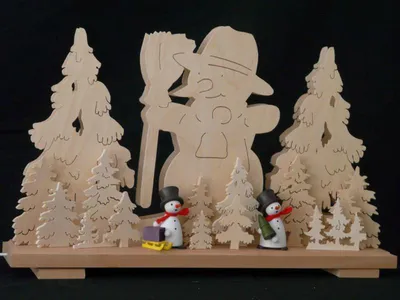 Obrázek produktu pro Svíčkový oblouk s domečkem Otce Vánoc a osvětlením ŠxVxH 50x32x7cm NOVINKA