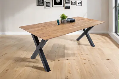 Produktbild von Refurbished Möbelretoure Esstisch 180x90 cm Akazie massiv eichenfarben schweizer Kante X-Gestell schwarz DEAN