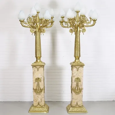 Produktbild von Casa Padrino Barock Stand Kronleuchter mit Marmor Säulen Set Mod1 Creme / Gold - Edel & Prunkvoll