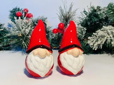 Weihnachtsfigur Weihnachtsmann 9 cm Keramik rot glänzend 2er-Set