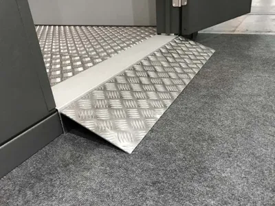 Produktbild von Wolff Finnhaus Eleganto Rampe für Doppeltür