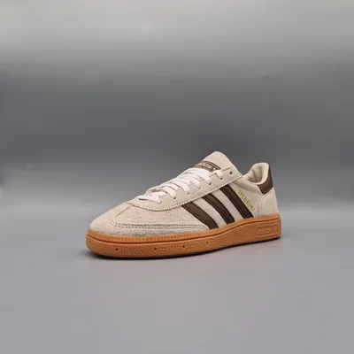 Produktbild von adidas Handball Spezial Off-White Earth Strata Gum (Womens) - 42 Größe: 42