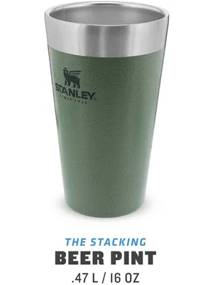 Immagine prodotto di Stanley Beer Vacuum Mug Pint Green Hammer blow isolata boccale da birra