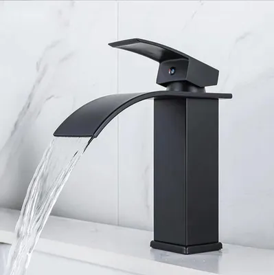 Produktbild von Matte Black Wasserfall Waschbecken Wasserhahn Einhebelmischer Warm-Kaltwasser Waschbecken Kran Wasserhahn