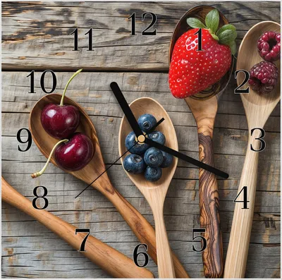Produktbild von Wanduhr aus Glas mit Motiv Holzlöffel mit Beeren- 30 x 30 cm - inkl. Aufhängesystem