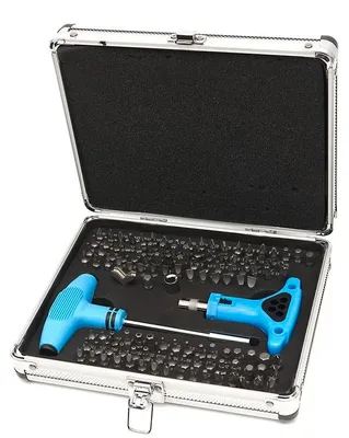 Imagen del producto de Juego de herramientas HBM CRV con juego de dados de ajuste, mango en T y llave de trinquete, de 147 piezas