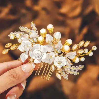 Produktbild von Goldene Braut Haarspange mit Perle und Kristall