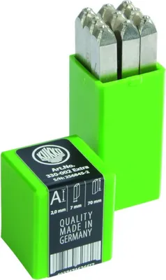 Productafbeelding van Stempelset 330, 9-delig. Cijfers 0-9, letterhoogte 5 mm, in een doos van KUKKO