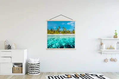 Produktbild von MuchoWow® Textilposter Strand - Palmen - Meer 120x120 cm mit holzfarbenen Rahmen - Textil-Poster