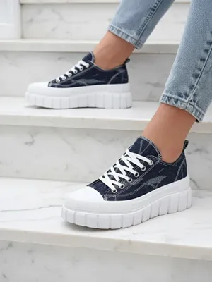 Produktbild von Marineblaue Elysium Sneakers, Größe 39