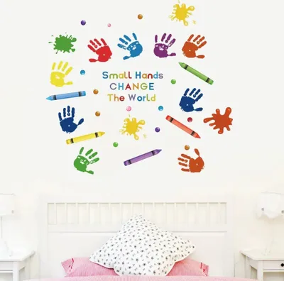 Produktbild von Bunte Wandaufkleber mit Handabdrücken für Kinderzimmer KP34632