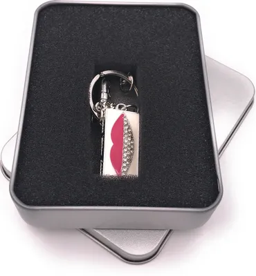 Produktbild von Onwomania Kuss Mund Silber Metall USB Stick in Alu Geschenkbox 16 GB USB 2.0