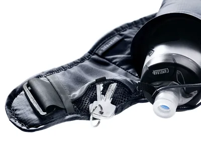 Produktbild von DEUTER Shortrail II 7000 black -
