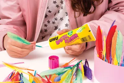 Produktbild von UHU BASTELKLEBER, (Verkaufseinheit: 12) ohne Lösungsmittel, Standtube mit 90 g 664000 4026700477351