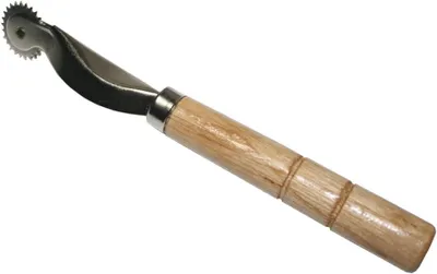 Produktbild von Schnittmusterrad mit Holzgriff, 150 mm