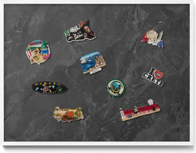 Produktbild von Tafel auf Magnete 80x60 cm – Weißer Rahmen – Dunkle Steinstruktur – Magnetboard, Weißwandtafel – Magnetpinnwand, Flur