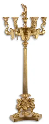 Produktbild von Casa Padrino Barockstil Kerzenständer / Kerzenhalter Gold 32,5 x 32,5 x H. 76,5 cm - Edel & Prunkvoll